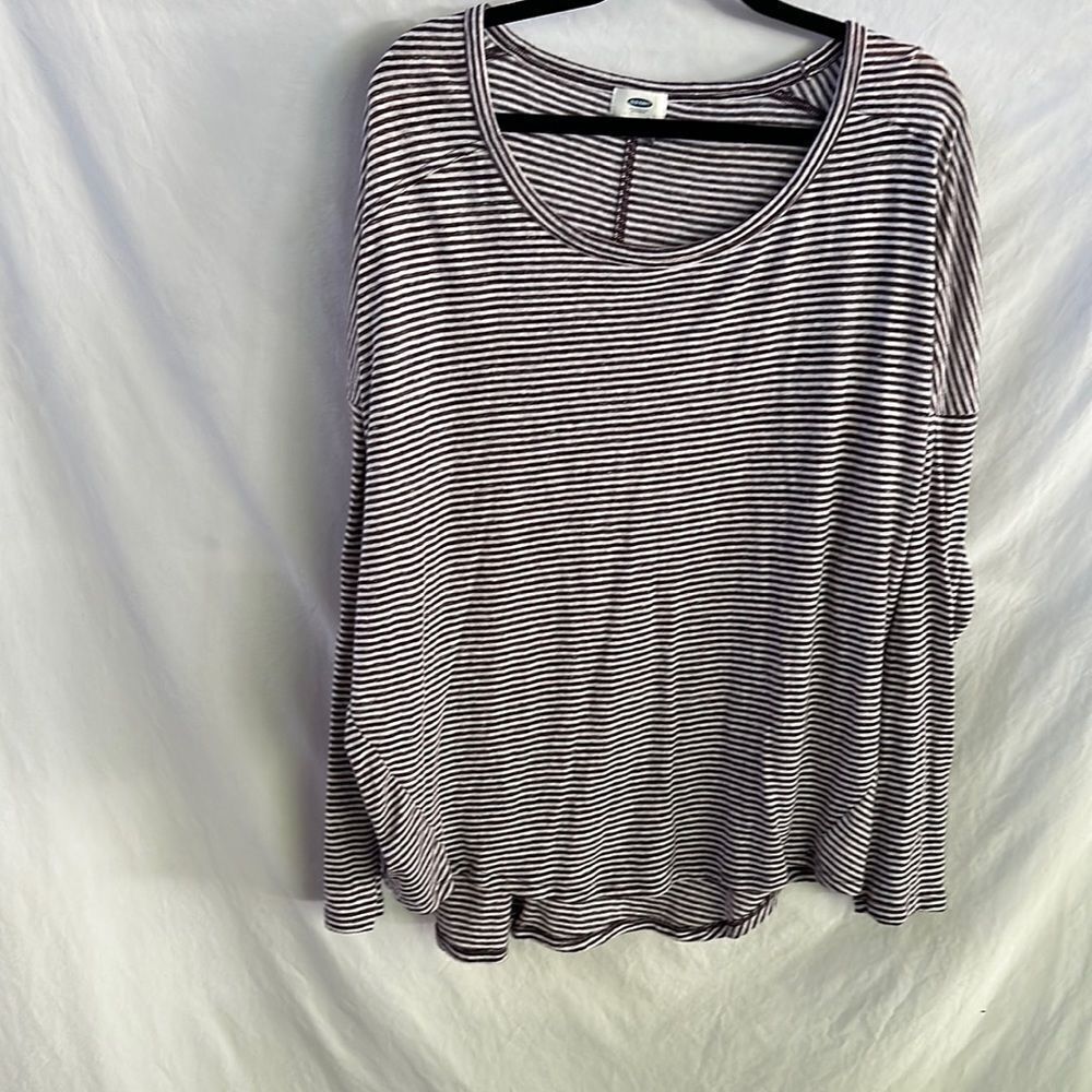 Old Navy burgundy and white striped relax fit lightweight sweater